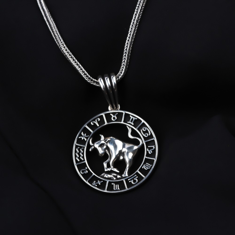 Mens hot sale taurus pendant