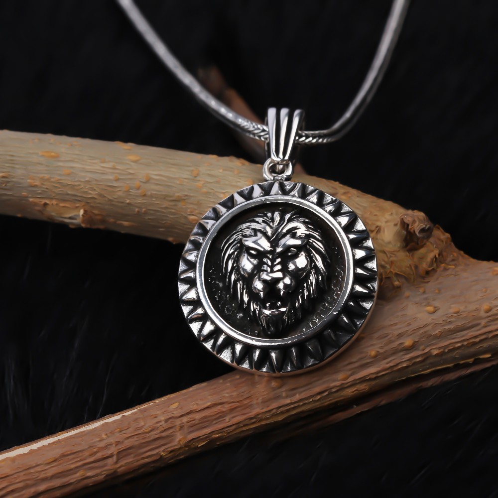 Glorria 925k Sterling Silver Men Lion Head Necklace