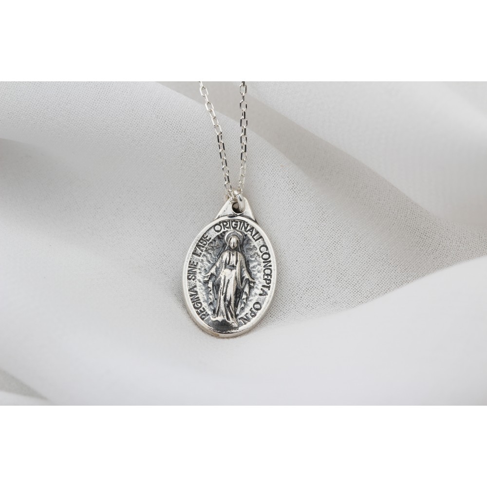 Glorria 925k Sterling Silver Virgin Mary Necklace